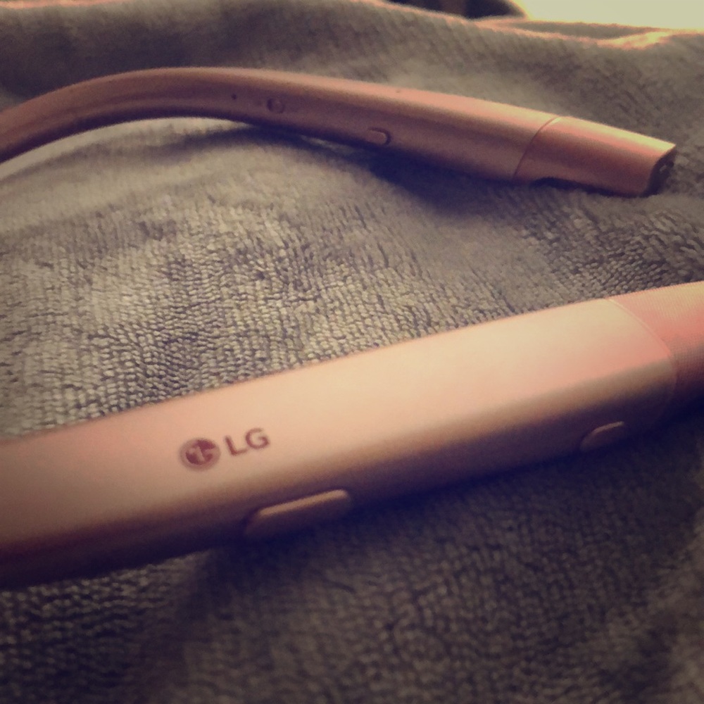 LG wireless headphones